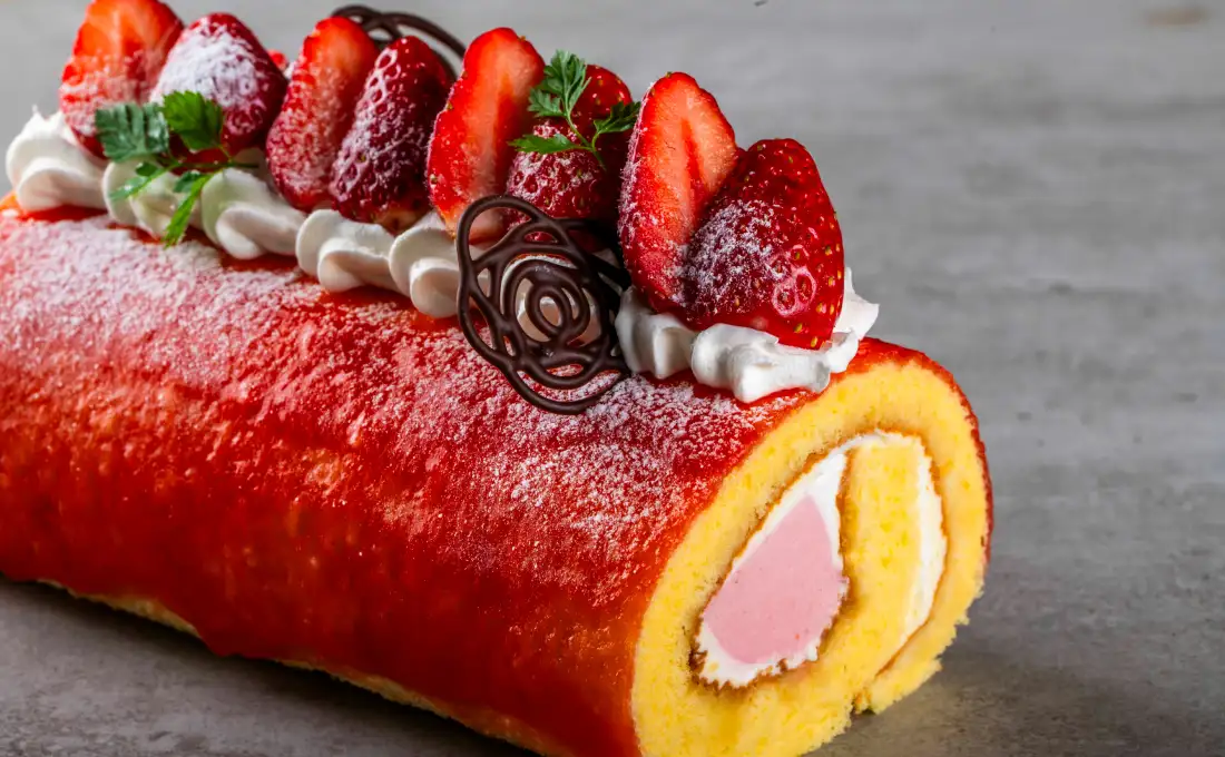 画像:苺ロールケーキ ¥2,500