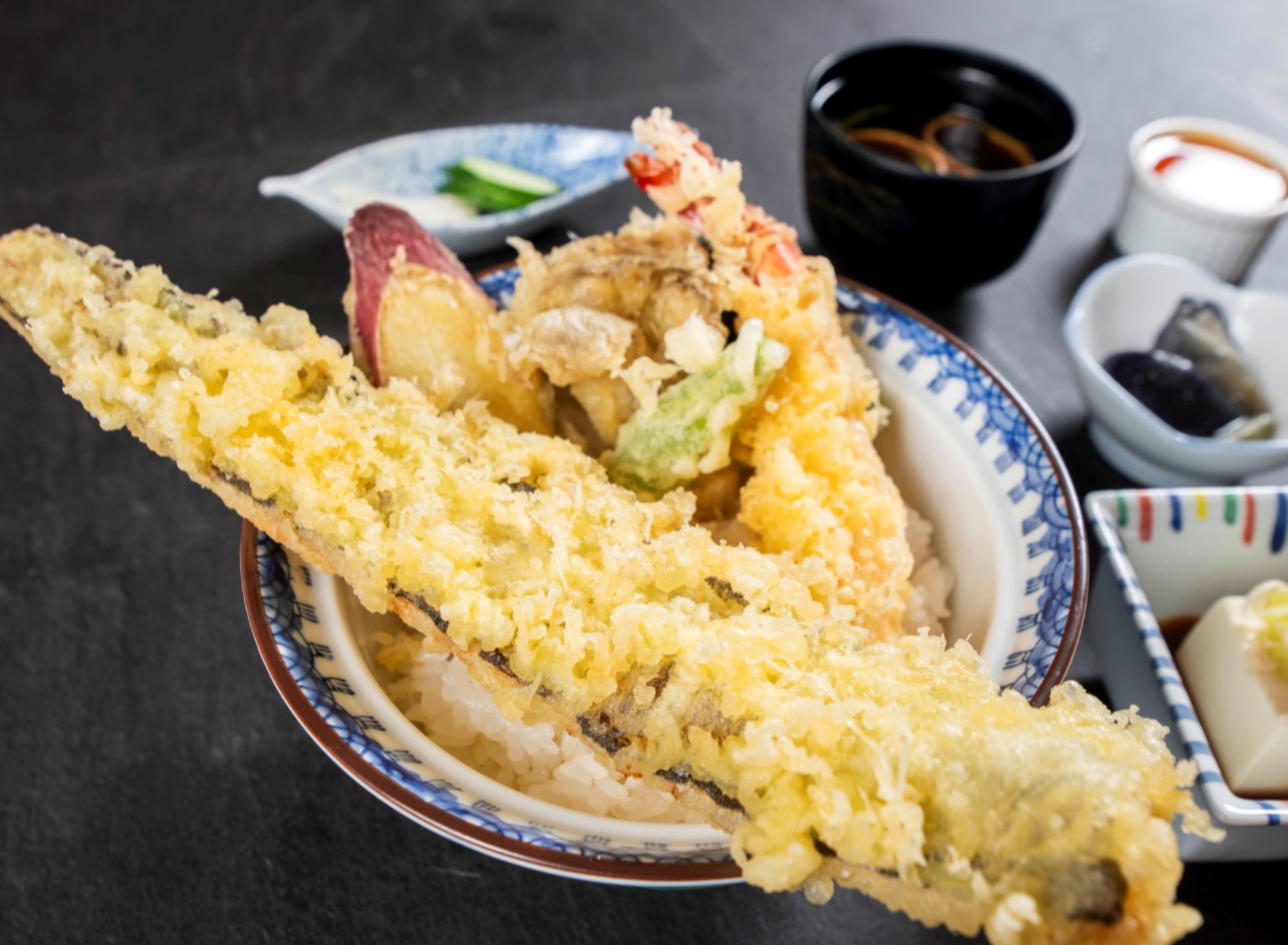 一本穴子の特製だれ天丼